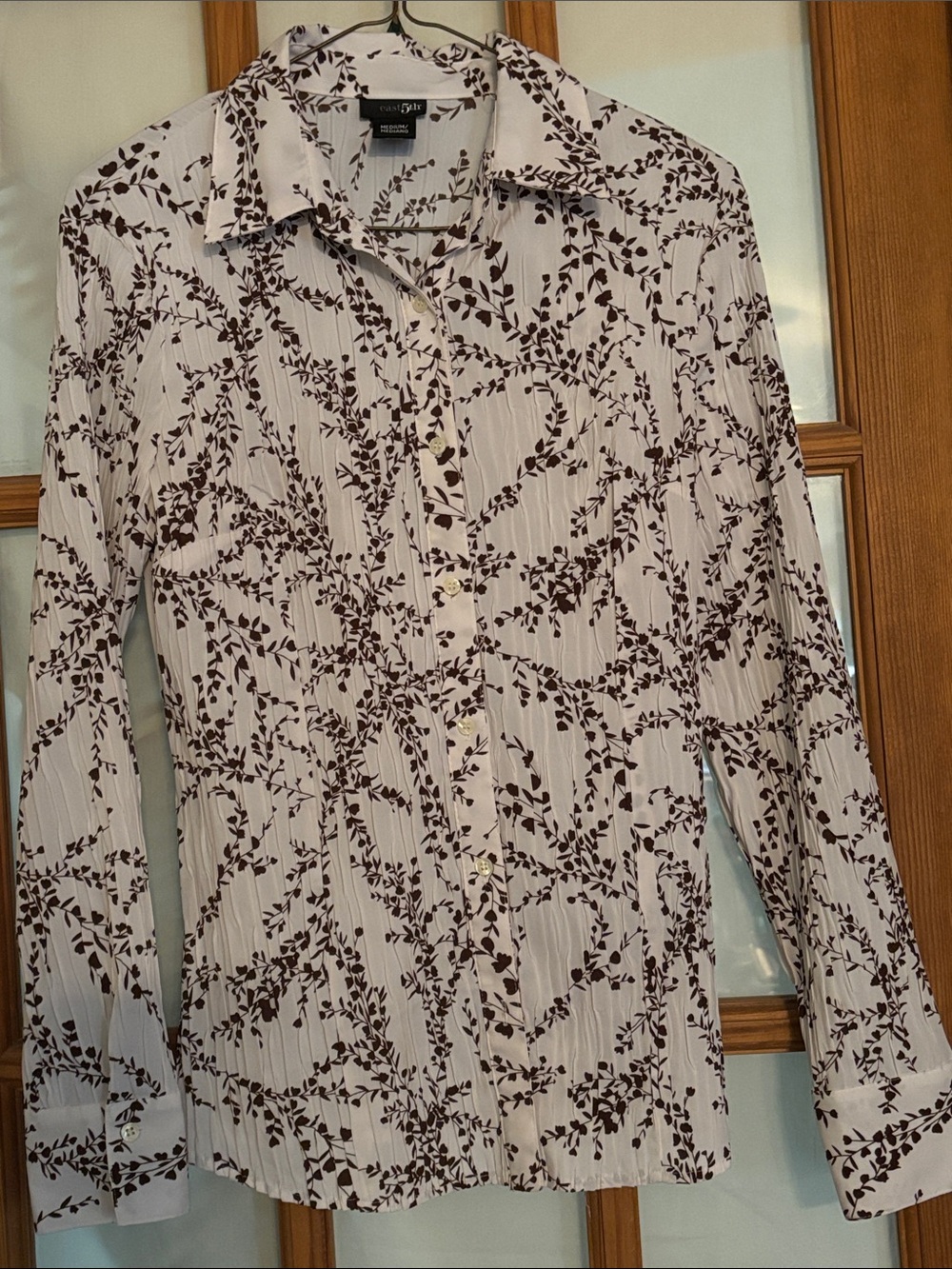 East 5th White Ruched Button-Up Shirt with Brown Print